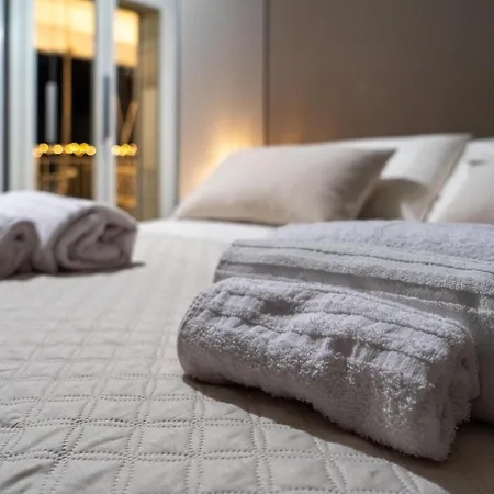 Apartment Casetta Robinie Como